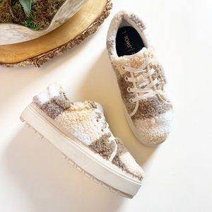 • Tom’s Sherpa Platform Sneakers •